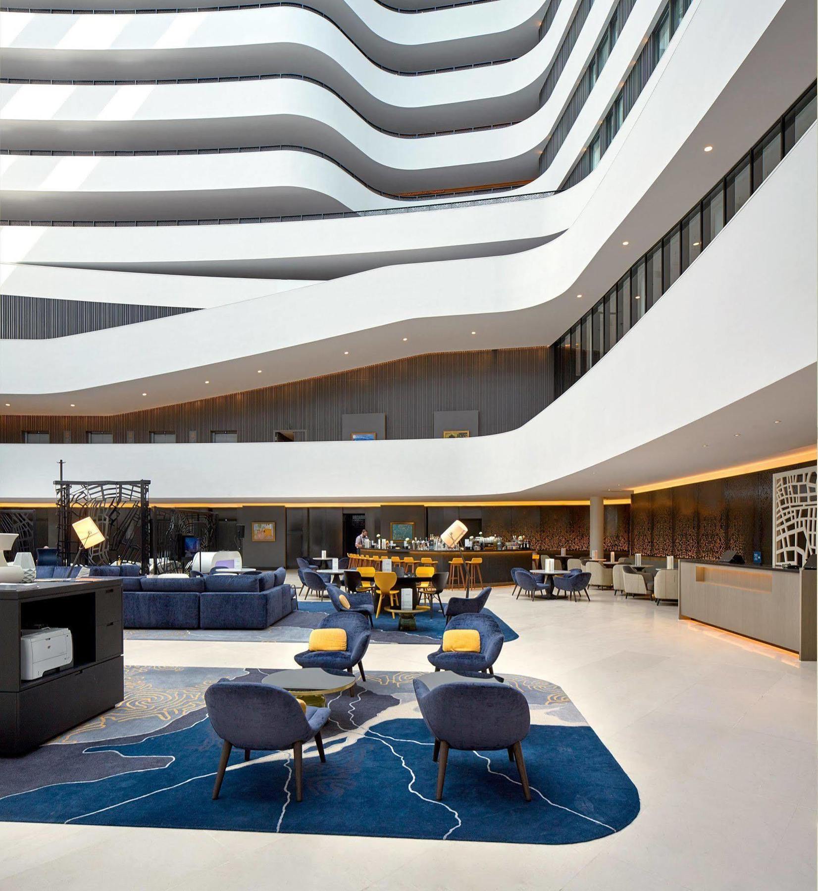 Hilton Hotel 4*