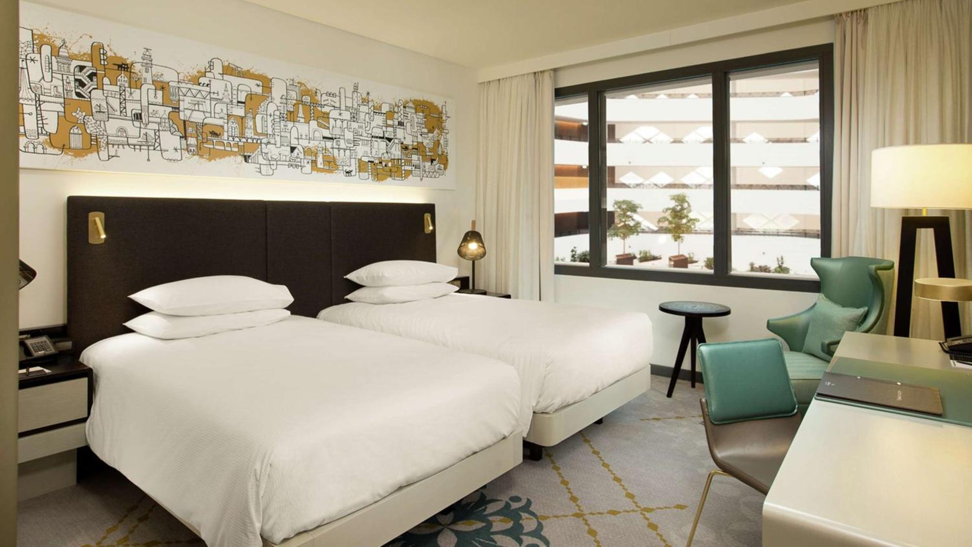 Hilton 4* Amsterdam Airport Schiphol